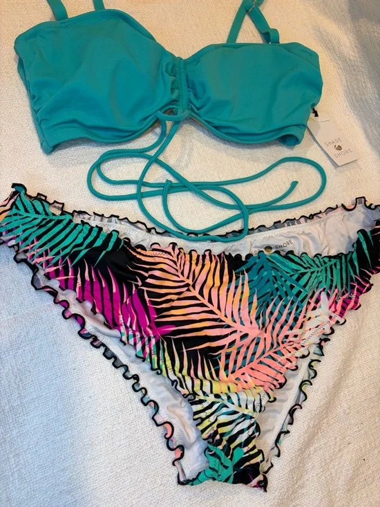 Shade & Shore Strappy Bandeau Top w/ adj straps & Ruffle Print Bottom - NWT - Picture 5 of 8